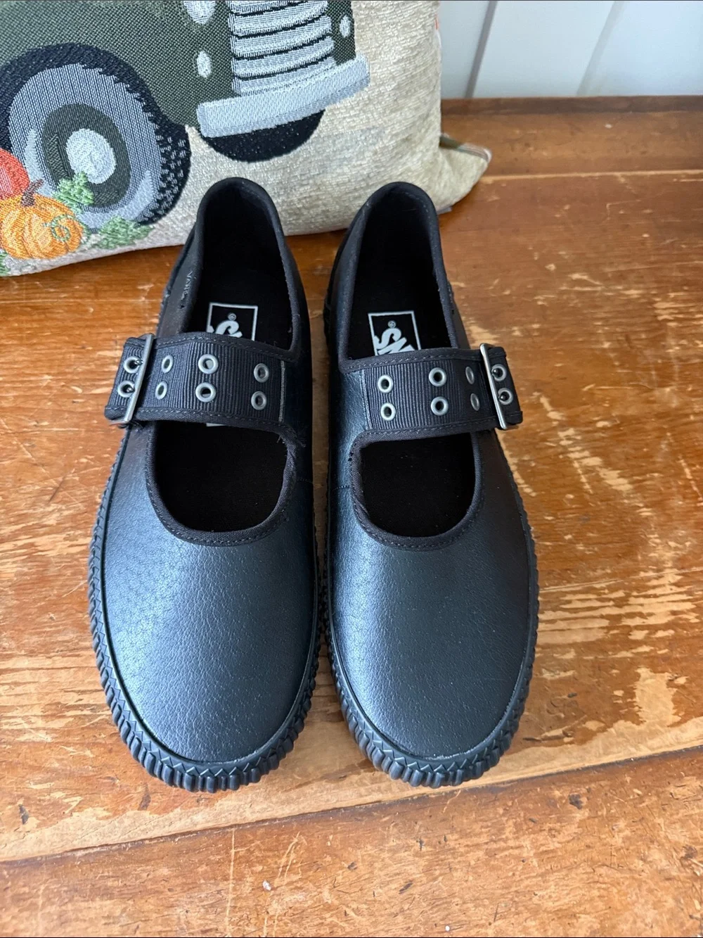 NWOT: Vans Mary Jane Platform Creepers black🖤 W9